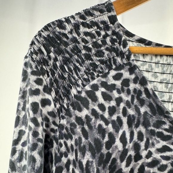 Bella Dahl Long Sleeve Animal Print Mini Dress in Grey Size Extra Small - Picture 5 of 11